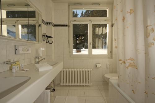 Esplanade Swiss Quality Hotel Davos Bilik gambar