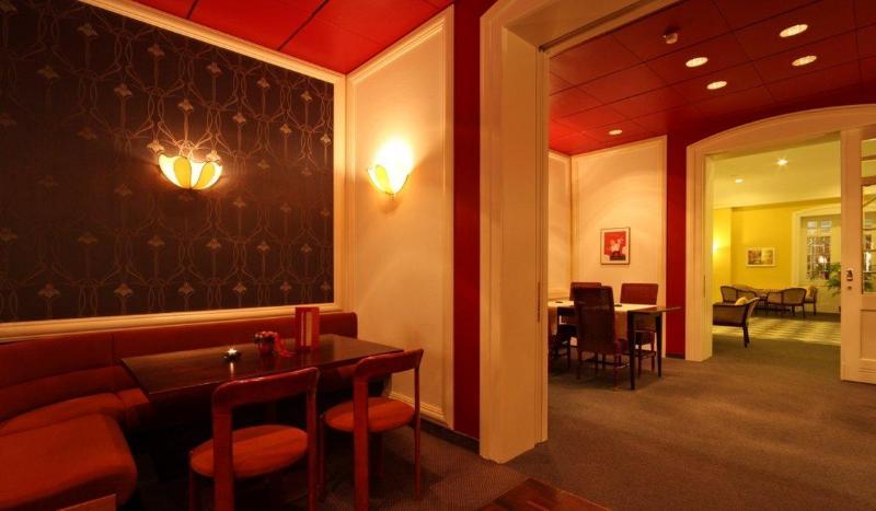 Esplanade Swiss Quality Hotel Davos Restoran gambar